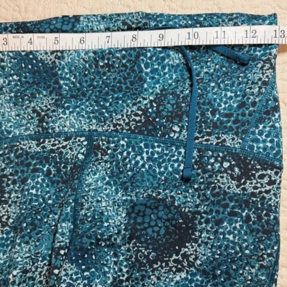 Under Armour Size Medium Teal Patterned Compressi… - image 2